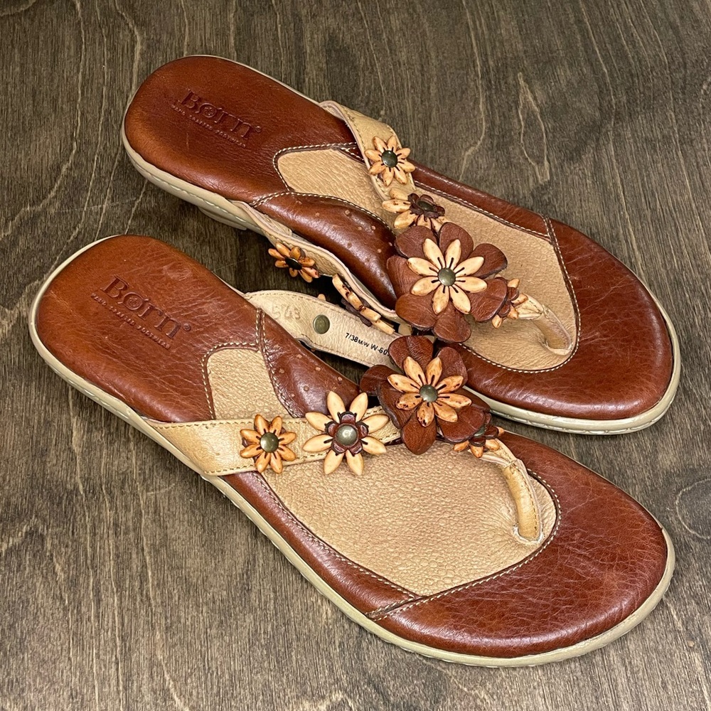 Born Leather Flower Heeled Flip Flop Sandals